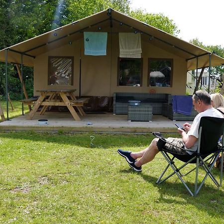Safaritent Sarek, Wolvenspoor 10 Vledder Екстериор снимка